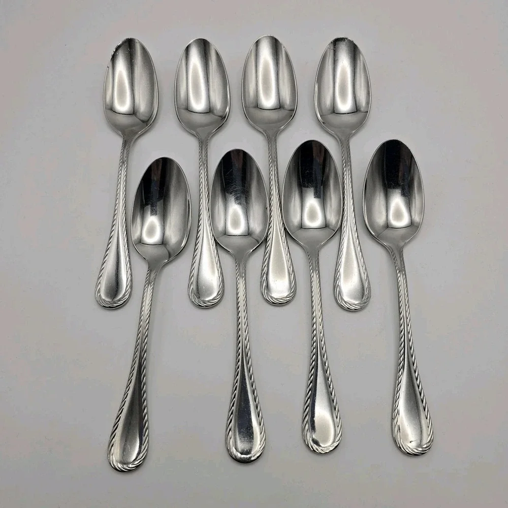 Oneida Belmont Lyons Stainless Oval Soup Spoons Set of 8‎ Glossy 7 1/8